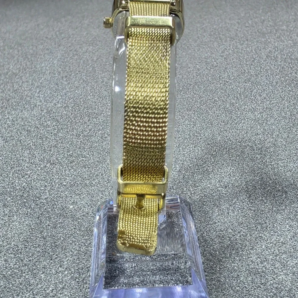 Ellen Tracy Watch Womens OS Gold Excellent Hexagon Mesh Band Crystal ET5188GD